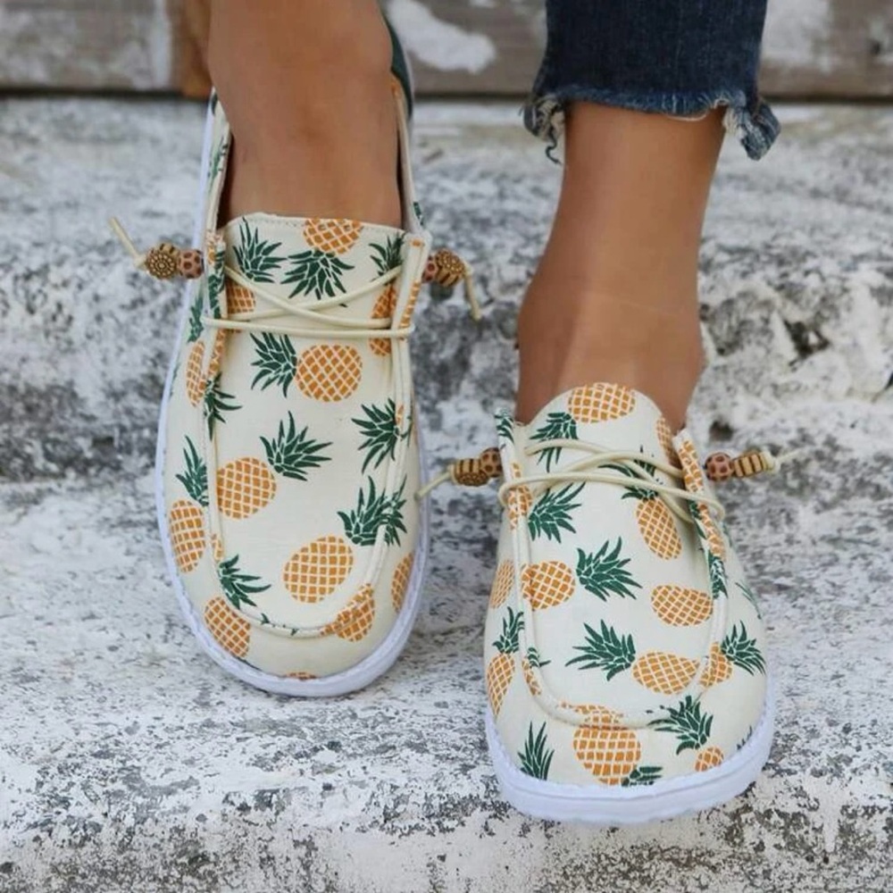 Women’s Pineapple Canvas sneaker